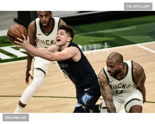 雄鹿三分命中率39.1%联盟前列，空间投射牵制防守阵型