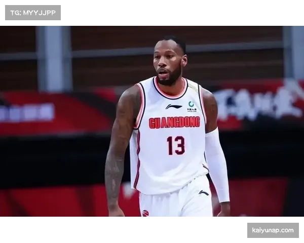 深圳进攻端三人得分20+ 威姆斯老将经验提升关键球效率